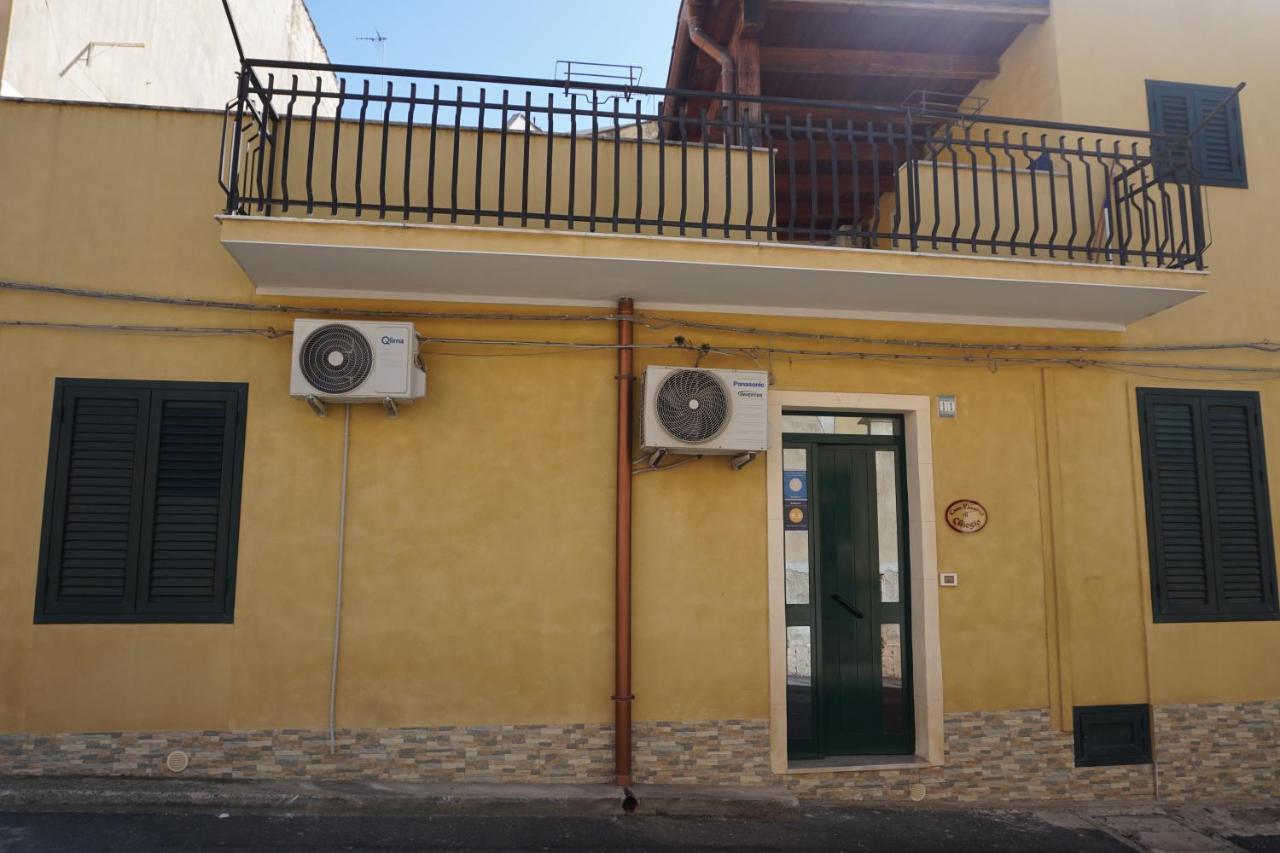Casa Vacanza Il Ciliegio Noto Exteriör bild