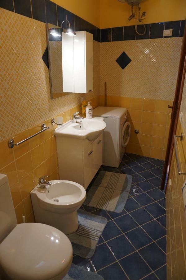 Casa Vacanza Il Ciliegio Noto Exteriör bild